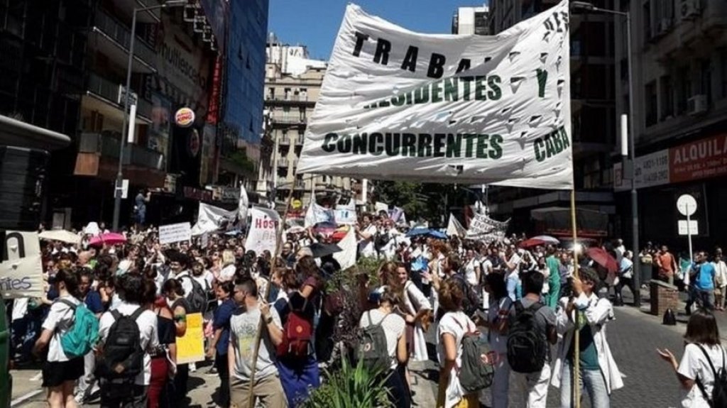 Noelia Kirikian: "Nuestro salario está por debajo de una canasta básica"