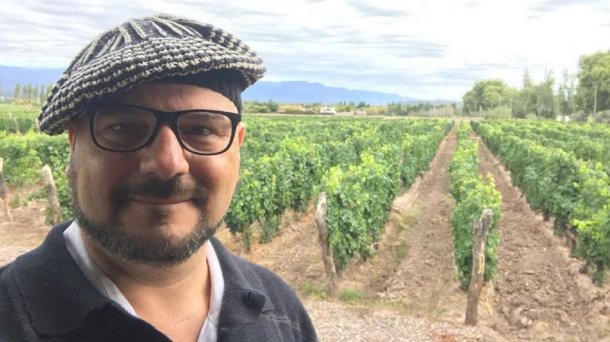 Es operador turístico en Mendoza y no puede pasar precios por la crisis económica