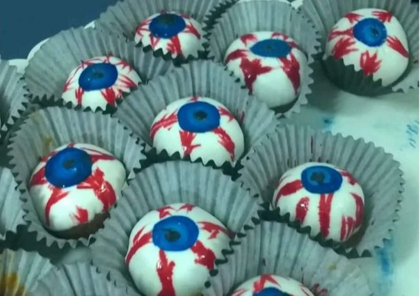 “El método Lucho”: la novedosa forma de enseñar de un profesor a través de tortas