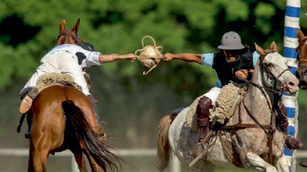 Miguel Di Pascuale: "El Pato es el deporte nacional de Argentina y nació de los gauchos del país”