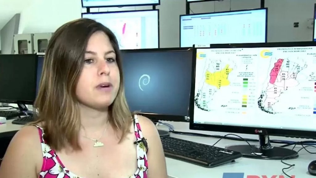 Cindy Fernández: "Hasta el miércoles vamos a continuar con la presencia de humo bastante intensa en la zona central de nuestro país"