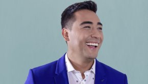 Gaby Morales vino a tocar en vivo a Radio Rivadavia
