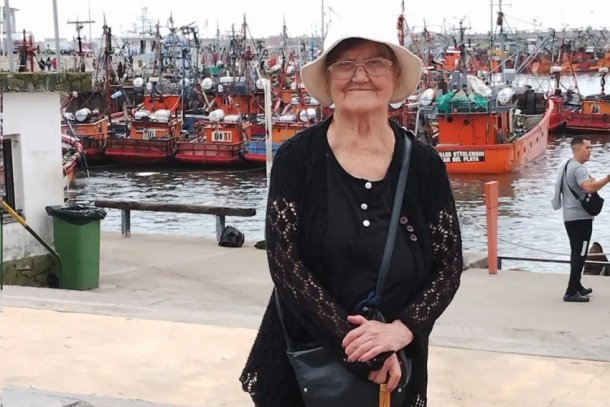 "Mi mamá murió esperando una silla de ruedas"; Cristina Vañecek explicó que PAMI tardó más de seis meses en mandar la silla