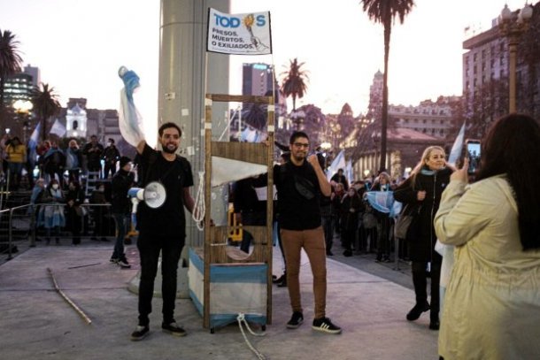 "Revolución federal": De qué se trata el grupo de ultraderecha liberal que propone "cárcel o bala" para los kirchneristas