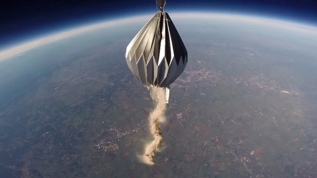 Federico Brito: "Se pueden esparcir cenizas en el espacio"