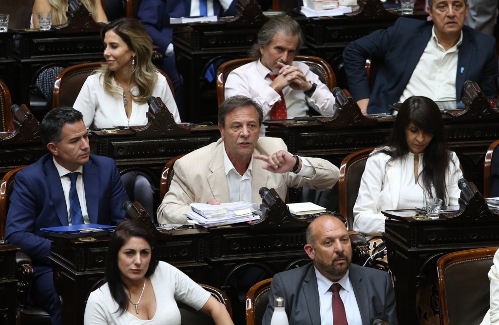Oscar Zago: "Es falso que si no se firma la ley Bases, no hay acuerdo para el pacto del 25 de mayo"