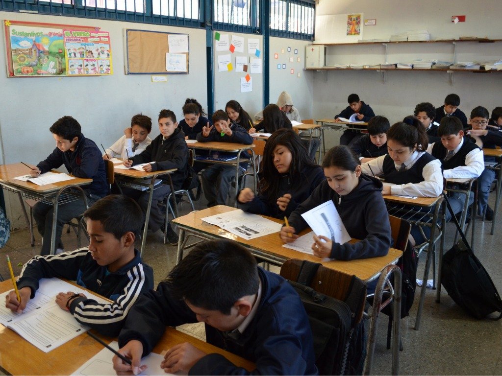 Flavio Buccino: "La escuela secundaria no está respondiendo a las necesidades de nuestros pibes"