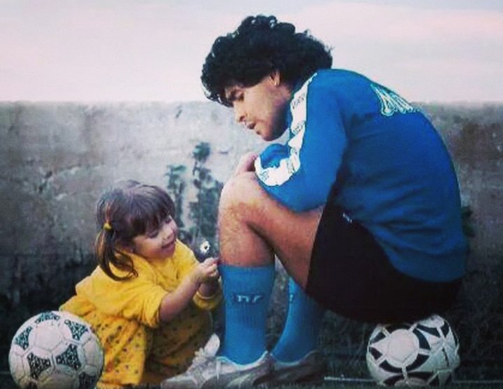La historia de la cantante que le hizo un tema a Dalma Maradona