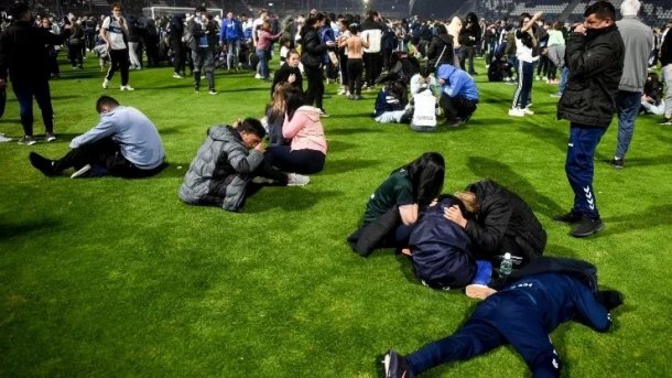 "Sentía que me iba a morir en las escaleras de la cancha": el pánico de una hincha de Gimnasia
