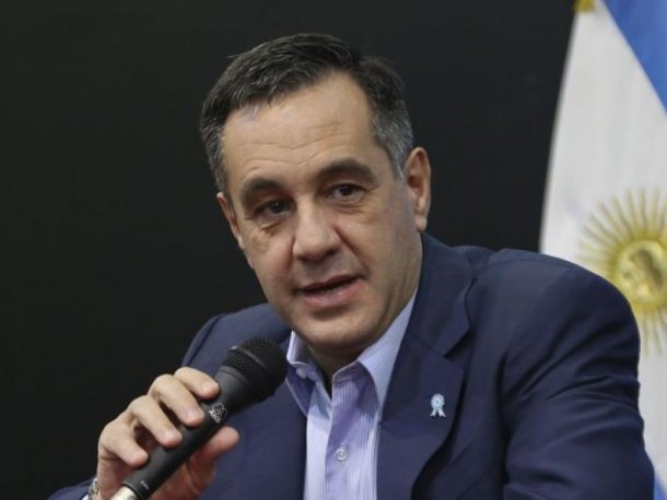 Alejandro Finocchiaro: "Nos van a empezar a perseguir por fuera de nuestras actividades y eso es fascismo puro"