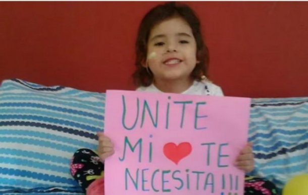 Una familia debe devolver el dinero de la costosa cirugía que le salvó la vida a su hija