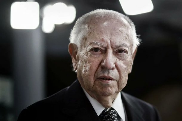 Carlos Corach: "Menem era un hombre de diálogo, no confrontaba sino que consensuaba con el enemigo"
