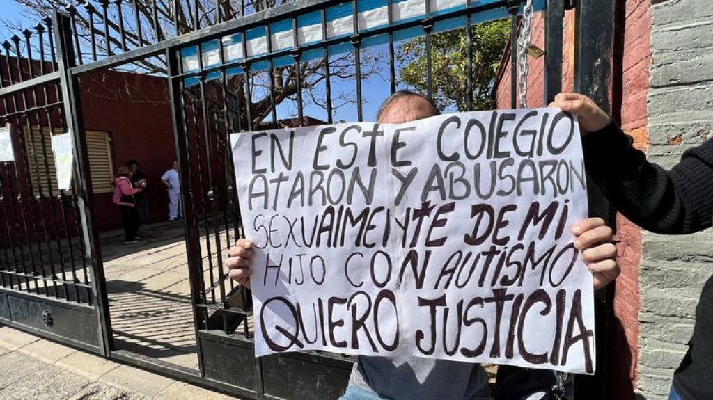 Jorge Martínez: &quot;Desde principio de año que denunciamos casos de bullying en el colegio&quot;