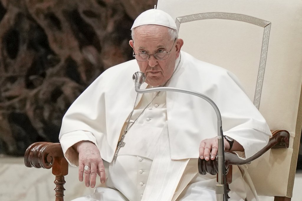 El Papa Francisco pidió que cese el &quot;espiral de violencia&quot; tras el ataque de Irán contra Israel